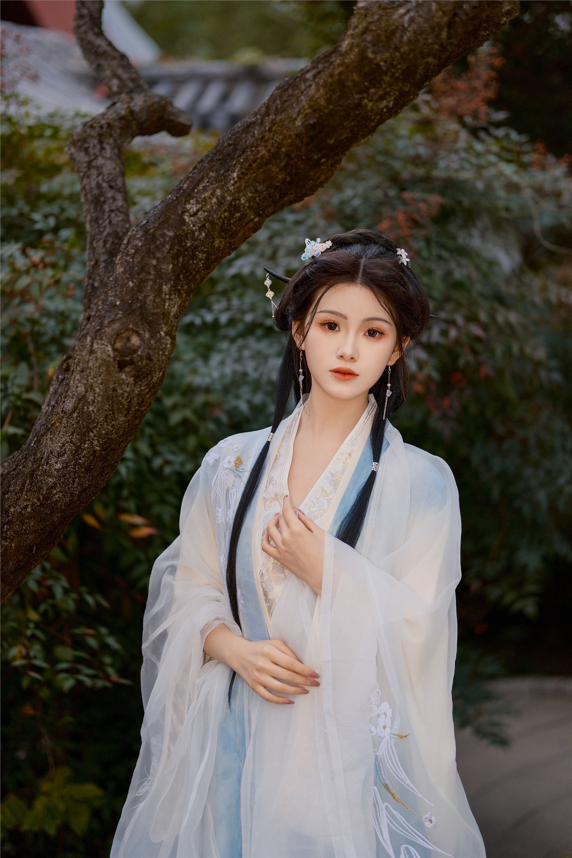 YITUYU艺图语 2025.01.24 秋意阑珊 悦璃